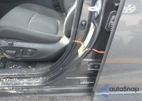 2025 Toyota Rav4 Xle z USA, uszkodzony, nr VIN 2T3W1RFV1SW390099